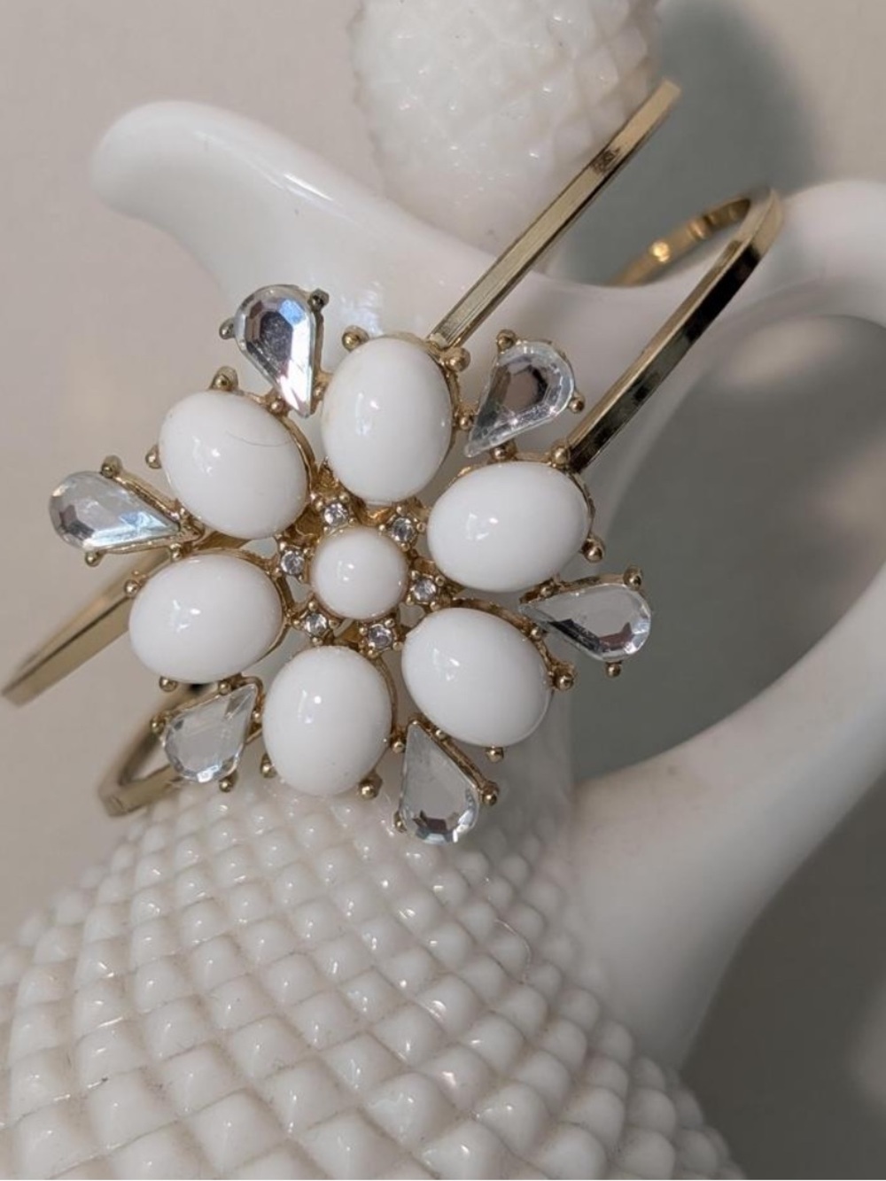 White Floral rhinestone Gold-Tone Cuff Bracelet ! OS